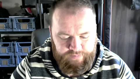 Snapshot of irishdaddy24 chatting on 01.02.25 twitter theirishman205 online show from 01.02.25