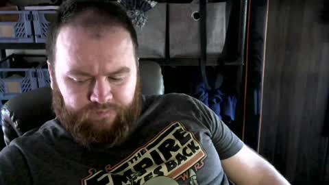 Snapshot of irishdaddy24 chatting on 01.11.25 twitter theirishman205 online show from 01.11.25