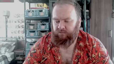 Snapshot of irishdaddy24 chatting on 09.15.25 twitter theirishman205 online show from 09.15.25