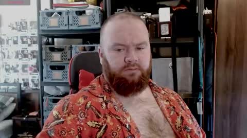 Snapshot of irishdaddy24 chatting on 09.17.25 twitter theirishman205 online show from 09.17.25