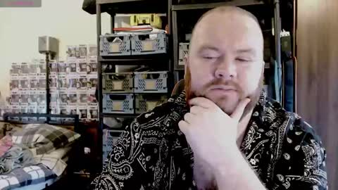 Snapshot of irishdaddy24 chatting on 09.18.25 twitter theirishman205 online show from 09.18.25