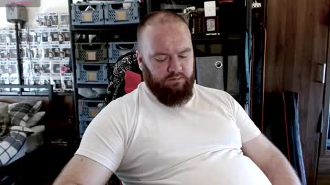 Snapshot of irishdaddy24 chatting on 09.20.25 twitter theirishman205 online show from 09.20.25