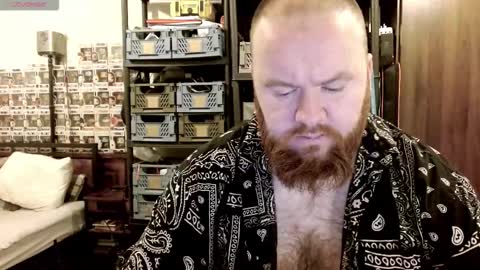 Snapshot of irishdaddy24 chatting on 09.21.25 twitter theirishman205 online show from 09.21.25