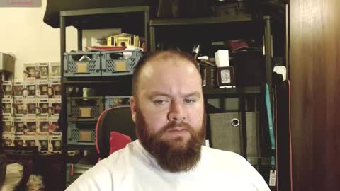 Snapshot of irishdaddy24 chatting on 10.02.25 twitter theirishman205 online show from 10.02.25