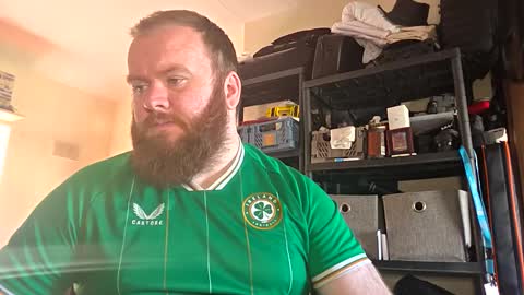 Snapshot of irishdaddy24 chatting on 10.29.25 twitter theirishman205 online show from 10.29.25