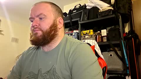 Snapshot of irishdaddy24 chatting on 01.05.26 twitter theirishman205 online show from 01.05.26