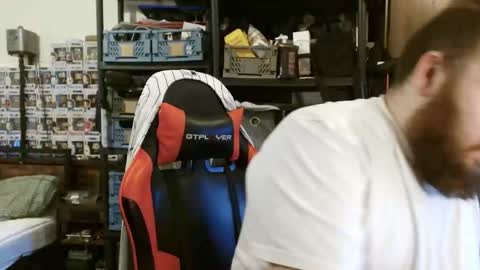 Snapshot of irishdaddy24 chatting on 02.06.26 twitter theirishman205 online show from 02.06.26