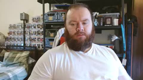 Snapshot of irishdaddy24 chatting on 02.19.26 twitter theirishman205 online show from 02.19.26