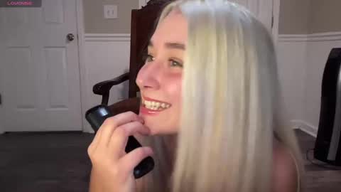 Irispink1 online show from 10.09.25