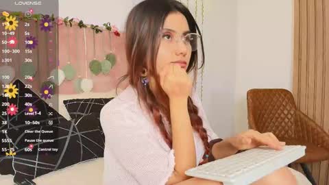 Iris Rosse online show from 02.26.26