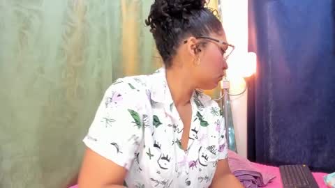 Snapshot of iriss_25 chatting on 02.19.25 iris online show from 02.19.25