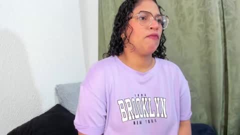 Snapshot of iriss_25 chatting on 02.25.25 iris online show from 02.25.25