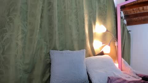 Snapshot of iriss_25 chatting on 03.03.25 iris online show from 03.03.25