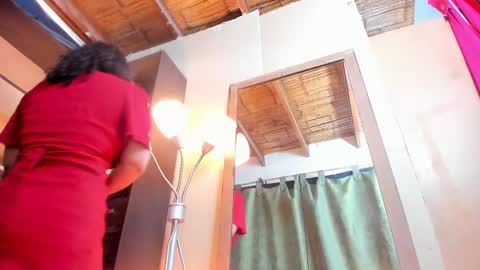 Snapshot of iriss_25 chatting on 03.12.25 iris online show from 03.12.25