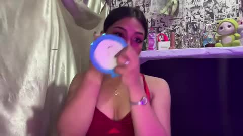 Snapshot of iriss_fox chatting on 10.12.25 iriss_fox online show from 10.12.25