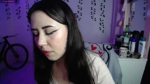 Snapshot of iriss_sky chatting on 12.18.25 Iris online show from 12.18.25