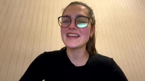 irisss31 online show from 01.16.25