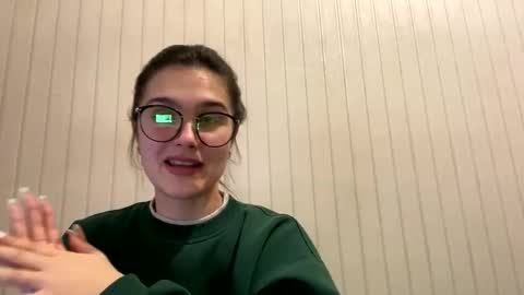 irisss31 online show from 02.15.25