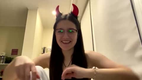 irisss31 online show from 05.08.26