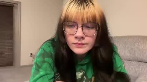 Snapshot of irissweets chatting on 02.16.26 irissweets online show from 02.16.26