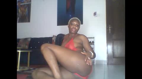 Snapshot of iron_bree chatting on 12.16.25 iron_bree online show from 12.16.25