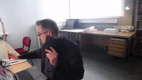 Snapshot of ironchrome chatting on 10.22.25 IronChrome online show from 10.22.25
