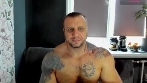 Snapshot of ironhulk22 chatting on 10.04.25 ironhulk22 online show from 10.04.25