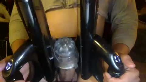 Snapshot of ironman_2295 chatting on 10.14.25 FRANSISCO online show from 10.14.25