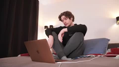 Sam online show from 01.17.26