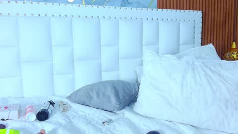 Sandy  online show from 02.12.25