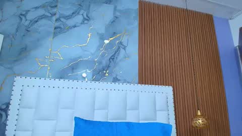 Sandy  online show from 02.28.25