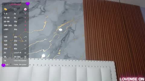 Sandy  online show from 03.10.25