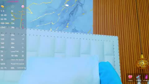 Sandy  online show from 09.17.25