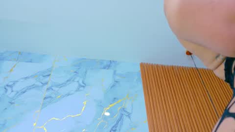 Sandy  online show from 11.20.25