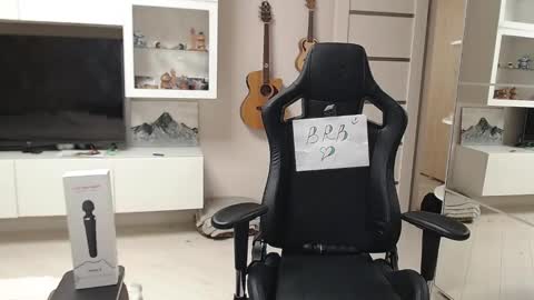 Snapshot of irwi_tomboy chatting on 01.20.25 Irwi Tomboy online show from 01.20.25