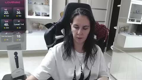 Snapshot of irwi_tomboy chatting on 09.15.25 Irwi Tomboy online show from 09.15.25