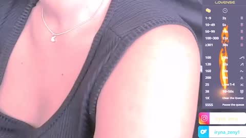 Snapshot of iryna_zeny chatting on 01.27.25 Yuliana help me to get 100 thumbs up please  online show from 01.27.25