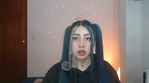 Snapshot of is_nat chatting on 11.25.25 Nat online show from 11.25.25