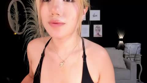 Isa Cortes  online show from 07.28.26