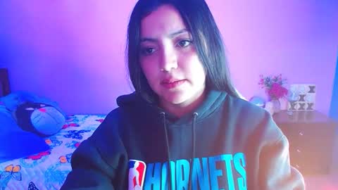 Snapshot of isa_jones1 chatting on 10.14.25 isa_jones1 online show from 10.14.25