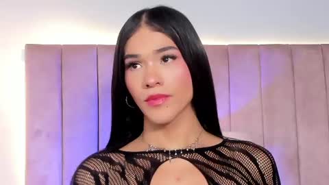 Isabella d BB  online show from 08.07.26