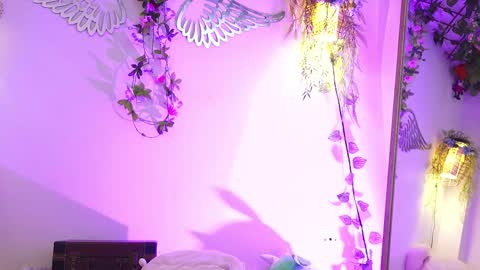 Isabella        online show from 11.30.25