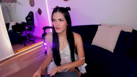 ISA ROUSE  online show from 09.26.25