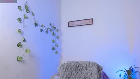 isa_salvatore online show from 09.08.25