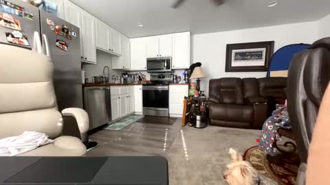 isaac_akamu online show from 01.05.26