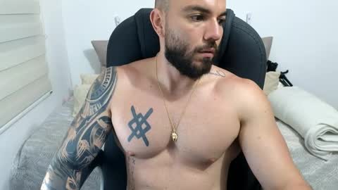 Snapshot of isaac_carter chatting on 05.19.26 Isaac carter online show from 05.19.26