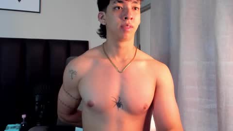 Snapshot of isaac_cryston chatting on 02.24.25 isaac_cryston online show from 02.24.25