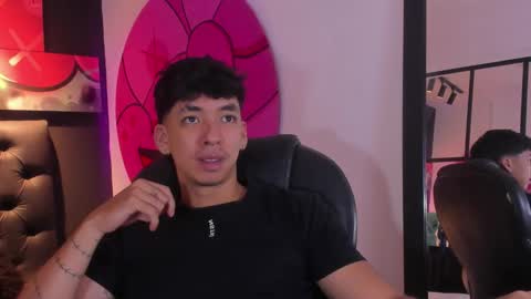 Snapshot of isaac_cryston chatting on 09.15.25 isaac_cryston online show from 09.15.25