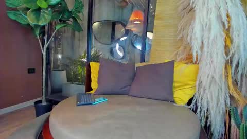 Snapshot of isaac_grimm chatting on 12.01.25 isaac_grimm online show from 12.01.25