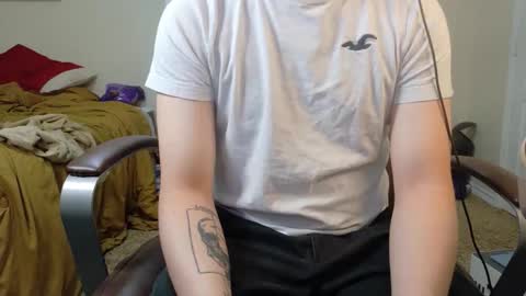 Snapshot of isaac_sheffield chatting on 11.14.25 isaac online show from 11.14.25